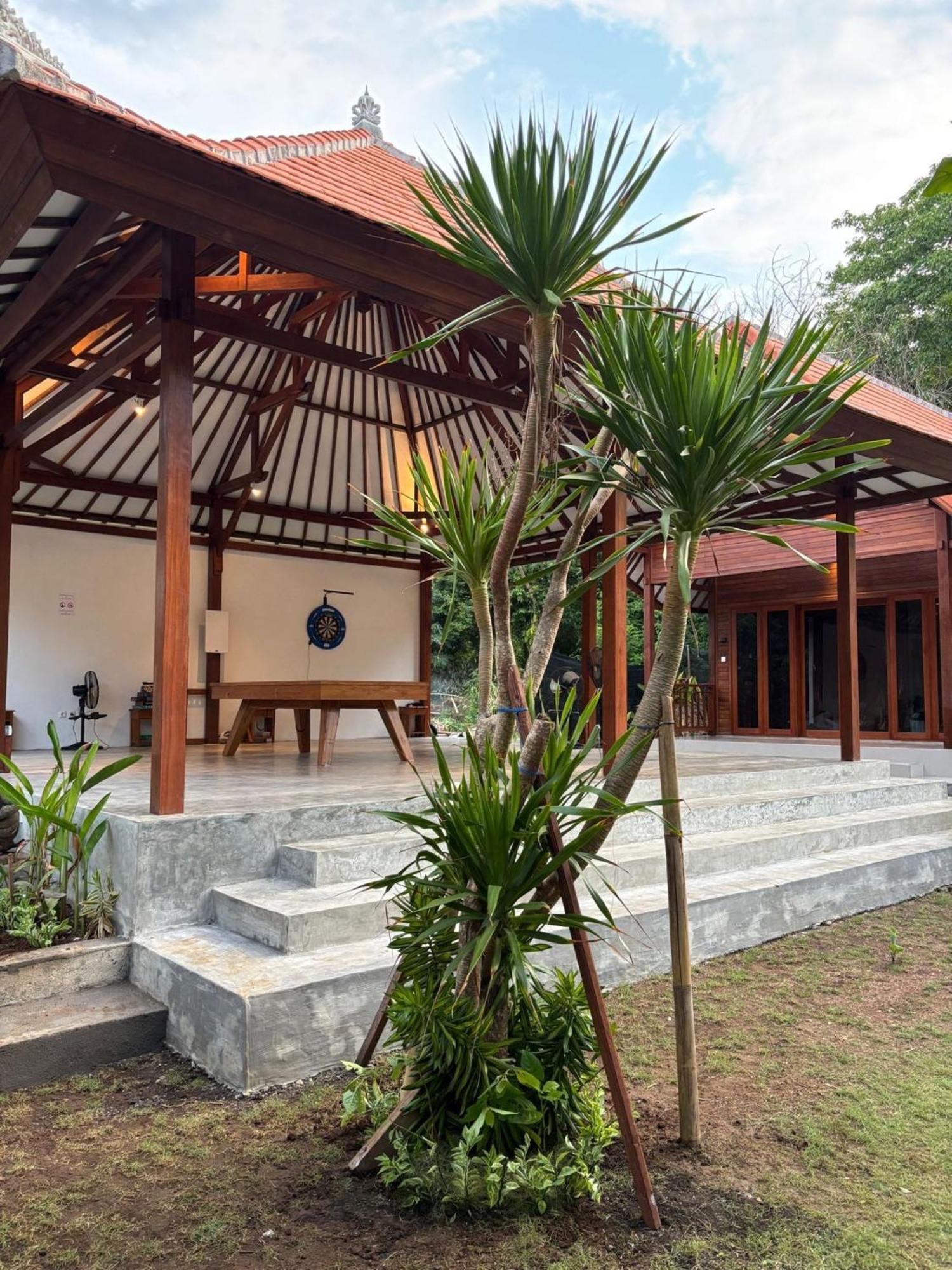 Castaway Island Hostel Nusa Lembongan Kültér fotó